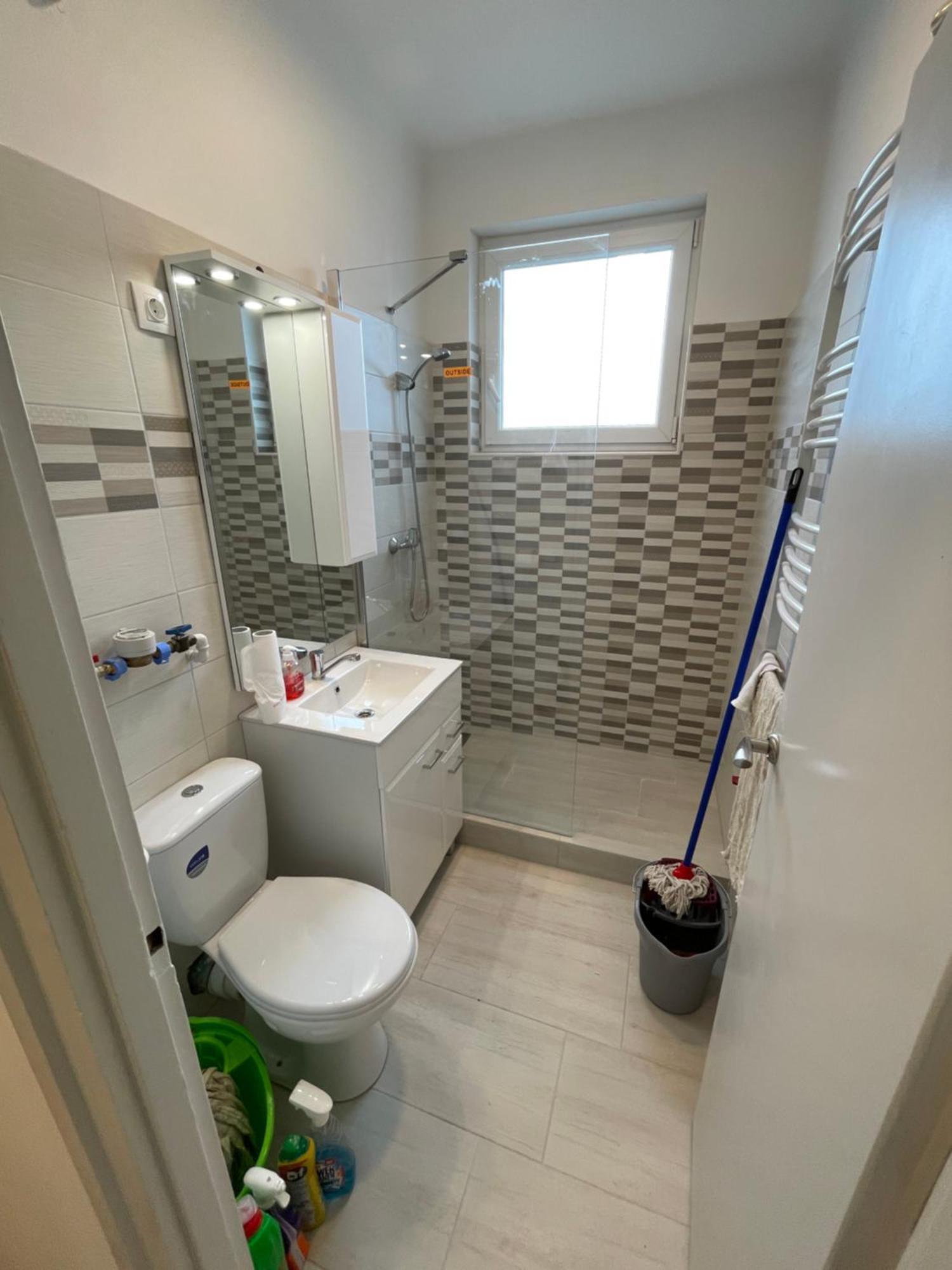 Malompark Apartman With Free Parking Debrecen Ngoại thất bức ảnh
